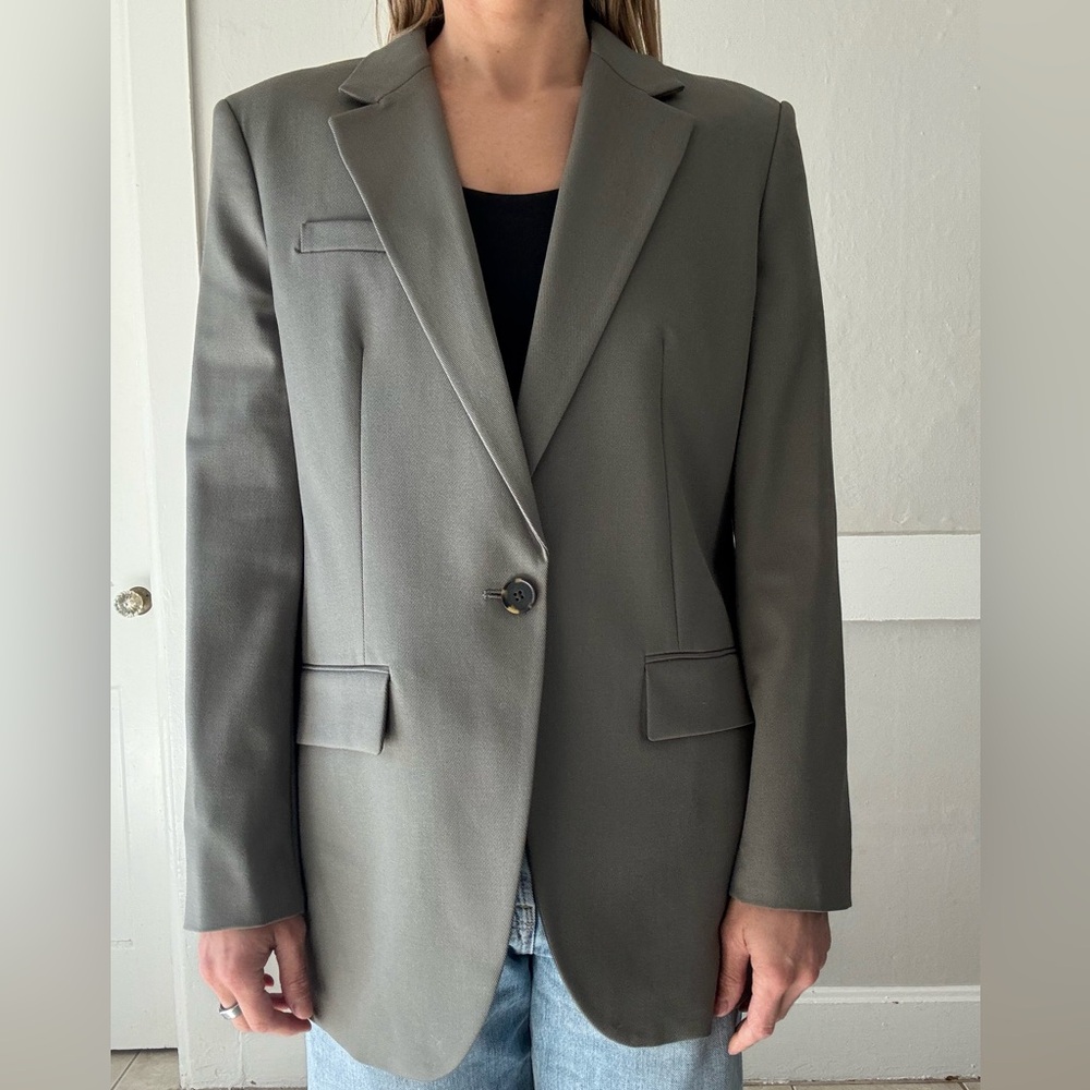 Aritzia Babaton Agency Blazer in Olive Leaf Green